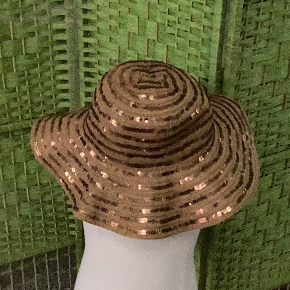 🌻NWOT So Much Fun to Wear Bling Hat New Without Tags One Size 🌻